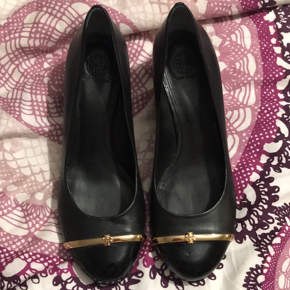Wedge shoes